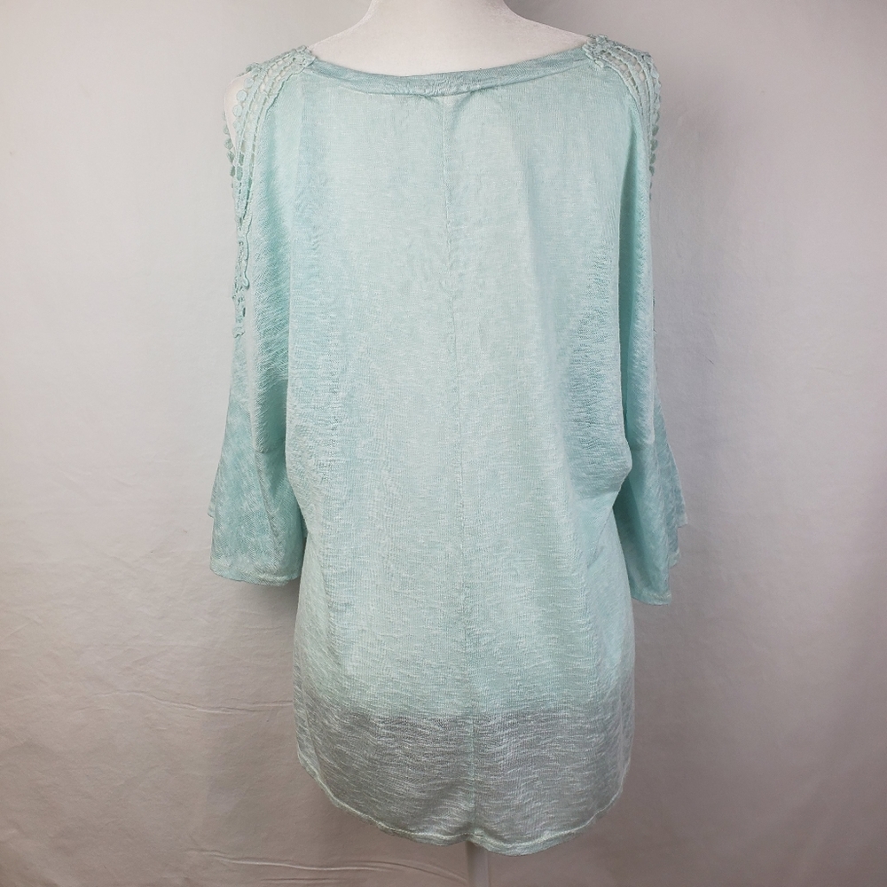 Bellambia Cold Shoulder Blouse - Picture 4 of 8